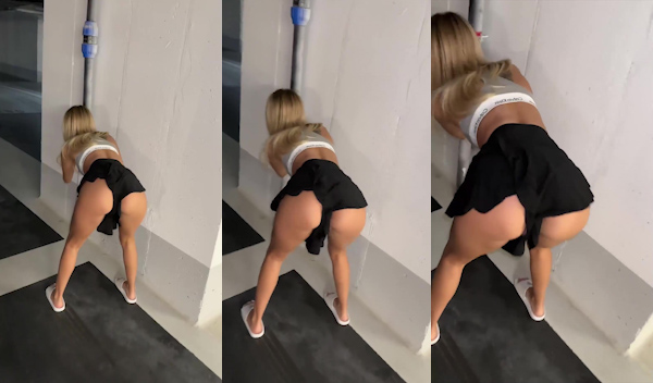 Sophie_Foxiee / Sophie Rayne Onlyfans s – Doggy Style Fucking Orgasm