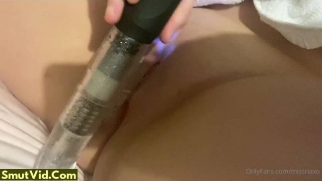 Missriaxo Nude Pussy Fuck With Dildo Machine Onlyfans Leak